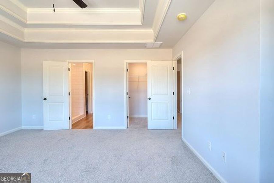 Spacious, unfurnished interior of a new home in , Hartwell (Image 16).
