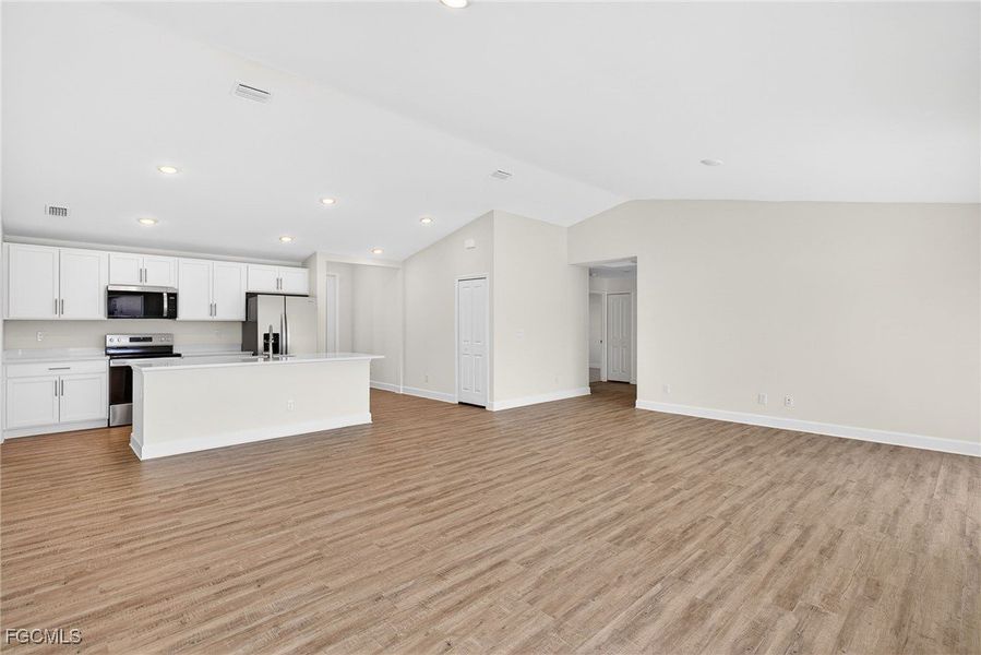 Spacious, unfurnished interior of a new home in Cape Coral, Cape Coral (Image 17). Spacious, unfurnished interior of a new home in Cape Coral, Cape Coral (Image 17).