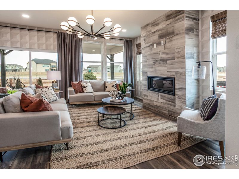 EXAMPLE PHOTO: LIVING ROOM EXAMPLE PHOTO: LIVING ROOM