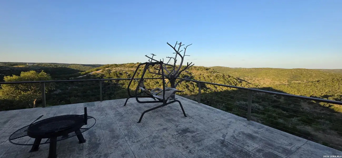 Community amenities in , Leakey (Image 43).