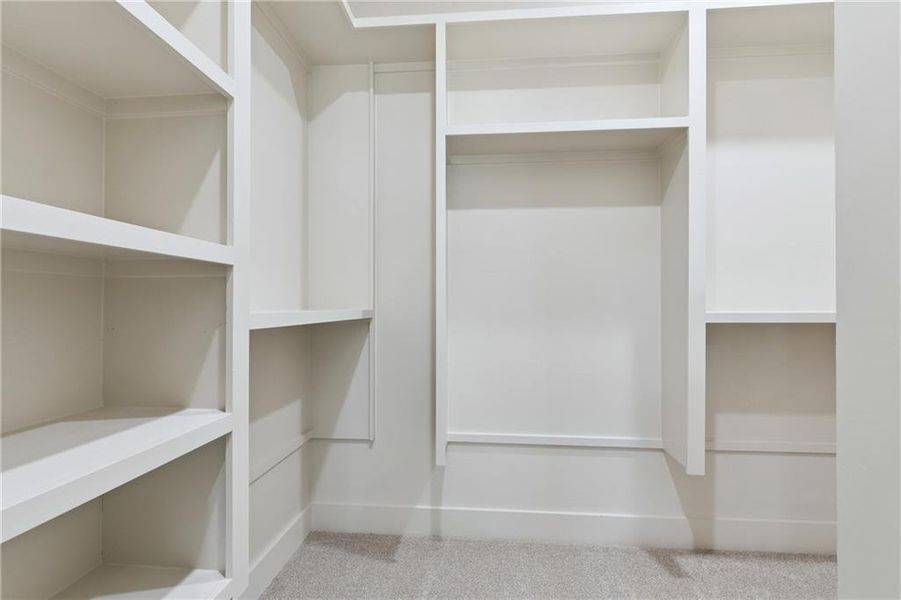 Image 87 of a home in .