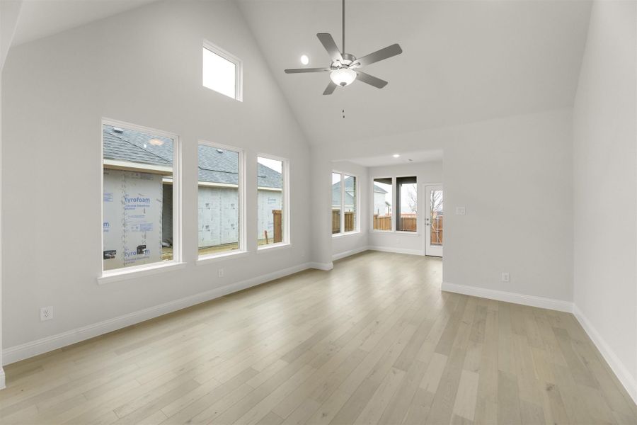 Spacious, unfurnished interior of a new home in La Terra at Uptown Celina, Celina (Image 12).