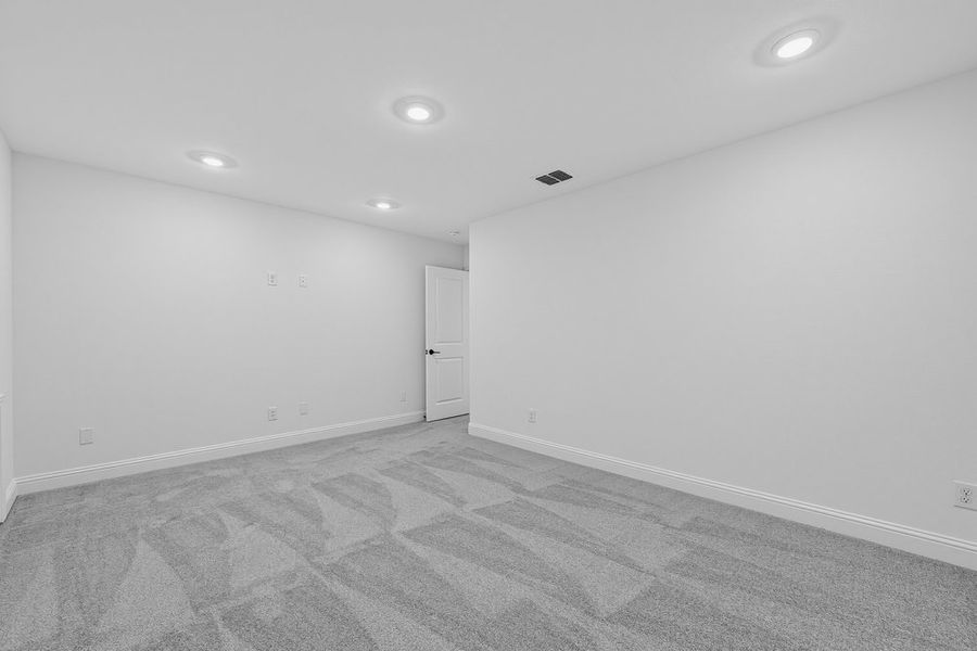 Spacious, unfurnished interior of a new home in The Ridge at Northlake, Northlake (Image 21).