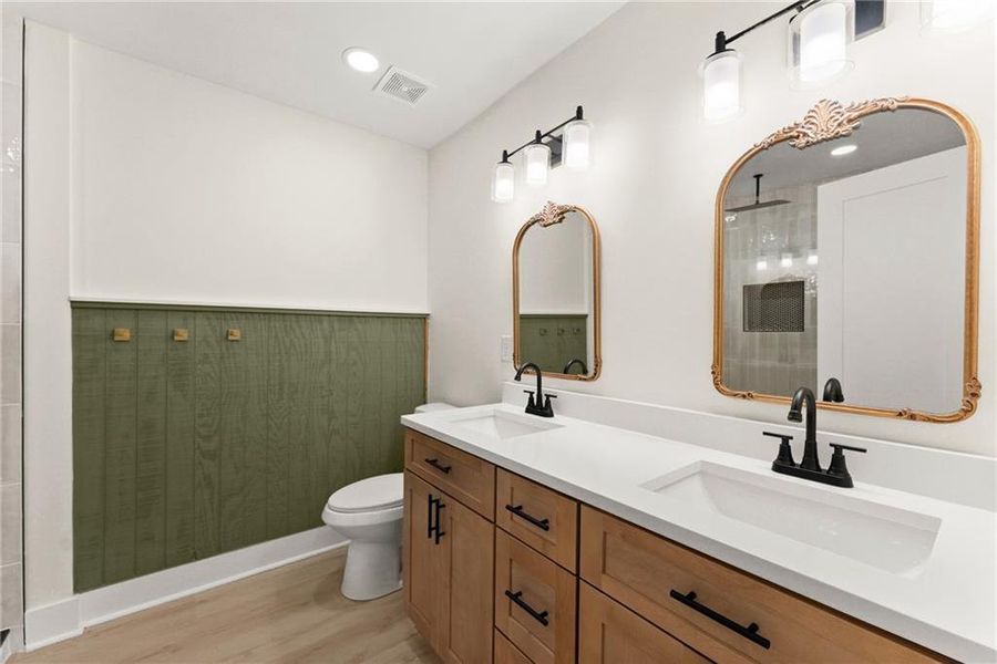 Furnished interior view inside a new home in , Clarkesville (Image 8).