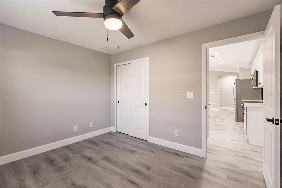 Spacious, unfurnished interior of a new home in , Cape Coral (Image 20).