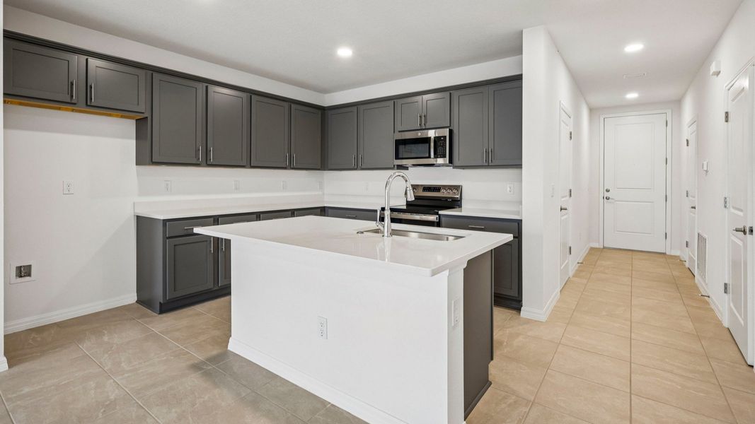 Furnished interior view inside a new home in Twin Oaks, Zephyrhills (Image 9). Furnished interior view inside a new home in Twin Oaks, Zephyrhills (Image 9).