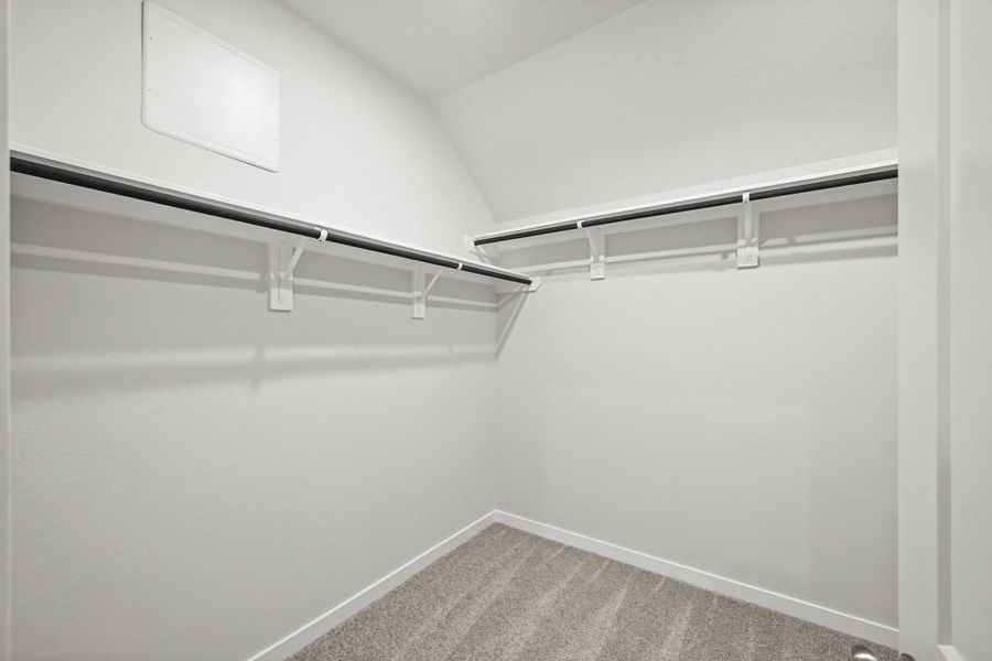Spacious, unfurnished interior of a new home in Sunterra, Katy (Image 27).