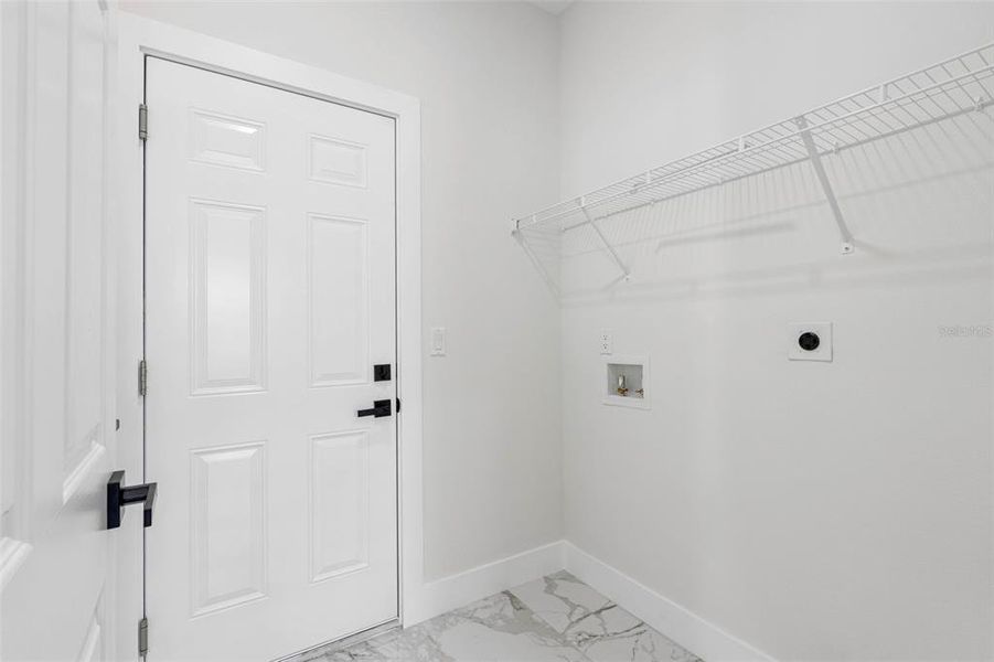 Spacious, unfurnished interior of a new home in , Port Richey (Image 41).