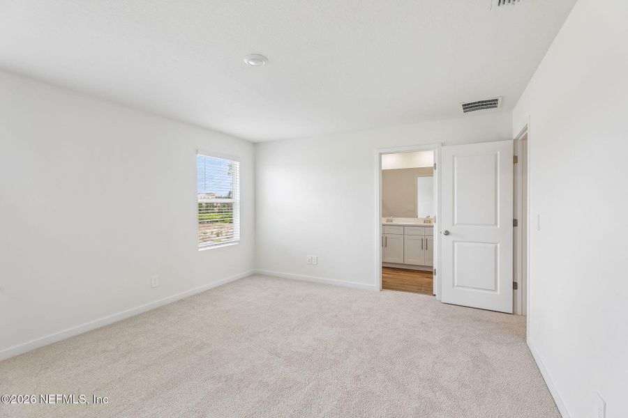 Spacious, unfurnished interior of a new home in Parkside at Shearwater, St. Augustine (Image 20).