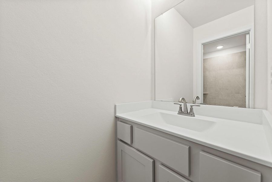 Furnished interior view inside a new home in Candela – 60', Richmond (Image 8).