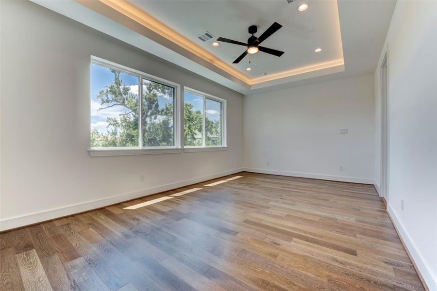Spacious, unfurnished interior of a new home in , Houston (Image 25). Spacious, unfurnished interior of a new home in , Houston (Image 25).