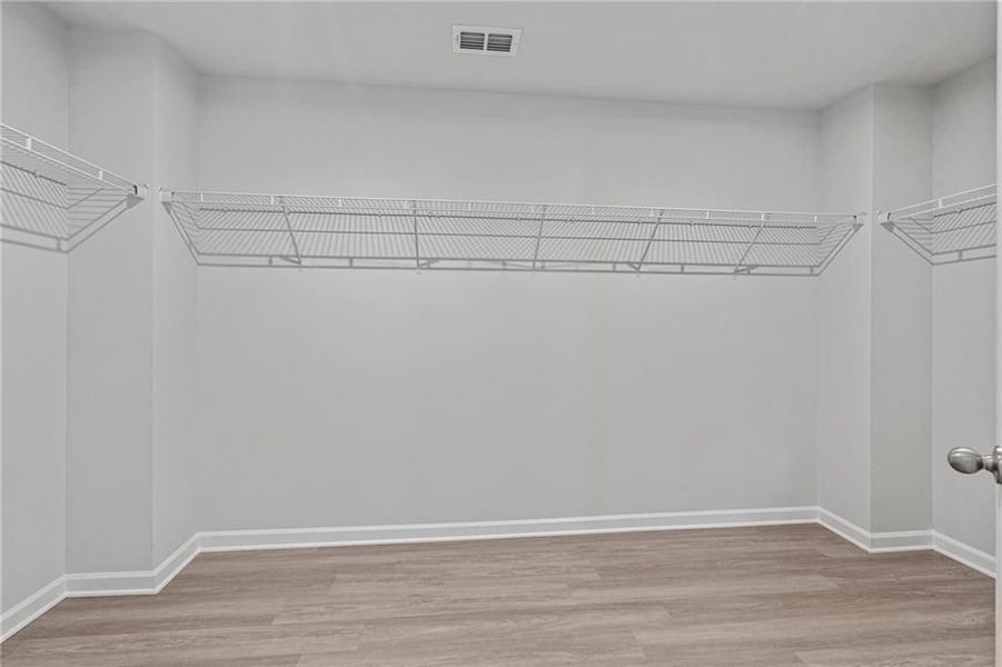 Image 33 of a home in Riverwood. Image 33 of a home in Riverwood.