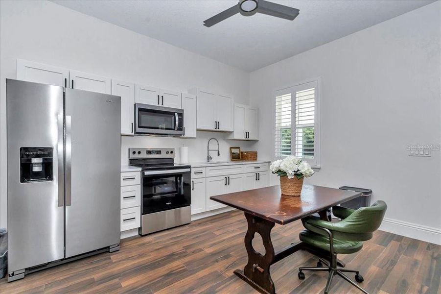 Furnished interior view inside a new home in , Citra (Image 12).