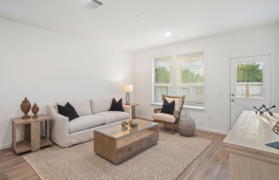 MODEL HOME images may NOT be consistent with the finished product.