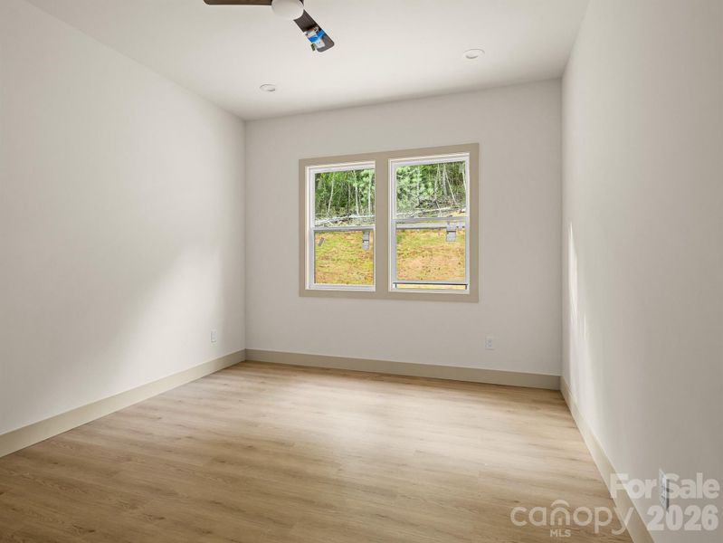 Spacious, unfurnished interior of a new home in , Leicester (Image 25).
