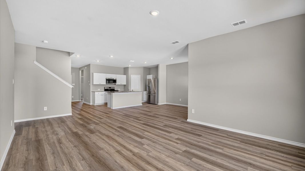 Spacious, unfurnished interior of a new home in Bella Vista, Granbury (Image 19). Spacious, unfurnished interior of a new home in Bella Vista, Granbury (Image 19).