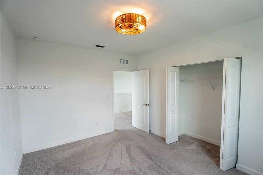Spacious, unfurnished interior of a new home in Seagrove, Fort Pierce (Image 45). Spacious, unfurnished interior of a new home in Seagrove, Fort Pierce (Image 45).