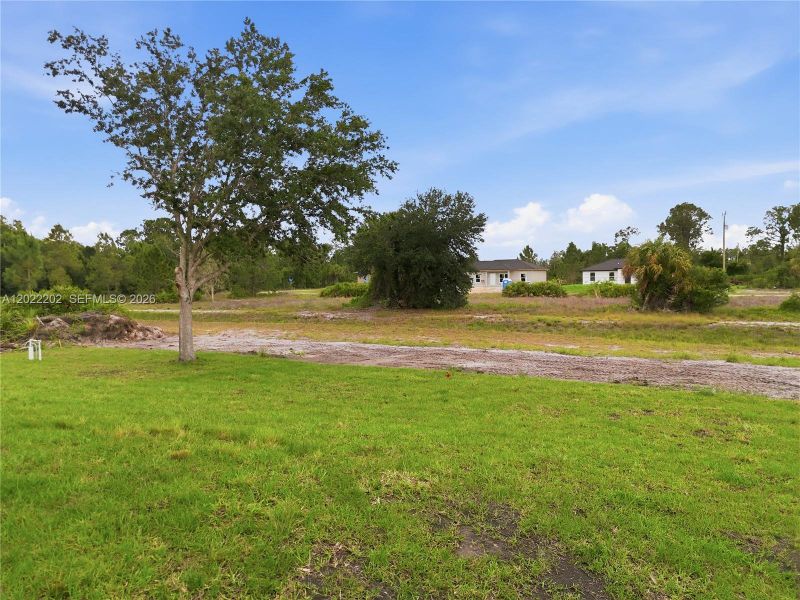 Natural landscape and outdoor views near  in Lehigh Acres (Image 26).