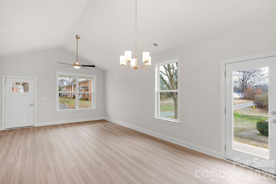 Spacious, unfurnished interior of a new home in , Monroe (Image 29).