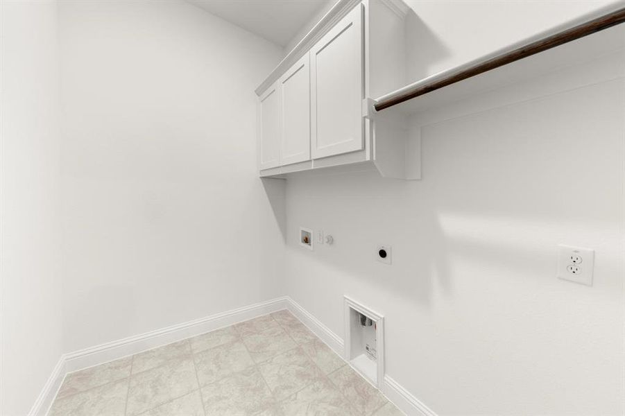 Spacious, unfurnished interior of a new home in Hillstead, Lavon (Image 23).