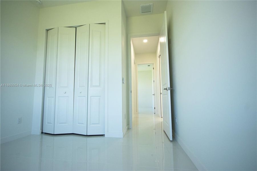 Spacious, unfurnished interior of a new home in , Lehigh Acres (Image 36).