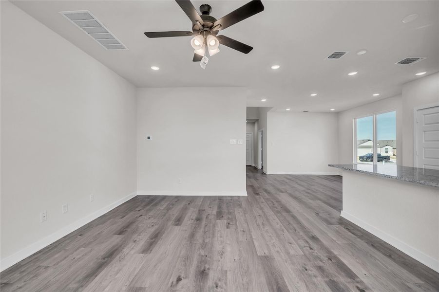 Spacious, unfurnished interior of a new home in Eastern Wells, Jarrell (Image 26).