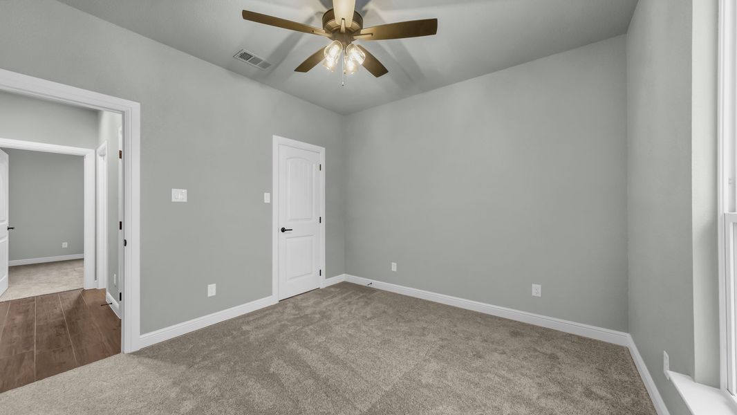 Representative unfurnished interior of a home built from the Ava by Zeal Home Builders in Patti Lynn Hills, Paradise (Image 32).