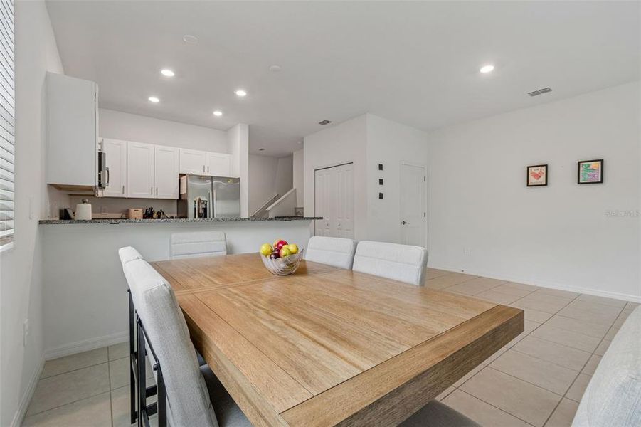 Furnished interior view inside a new home in , Land O' Lakes (Image 12).