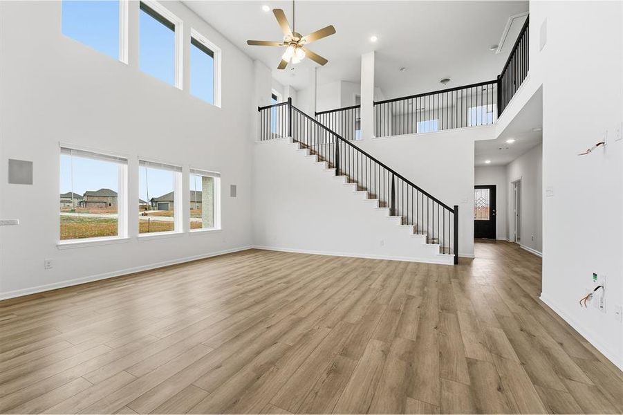 Spacious, unfurnished interior of a new home in Saddlebrook Estates, Waxahachie (Image 20).