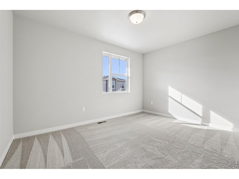 Spacious, unfurnished interior of a new home in , Longmont (Image 19).