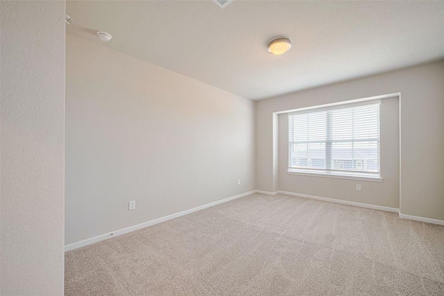 Spacious, unfurnished interior of a new home in La Segarra, Brookshire (Image 43).