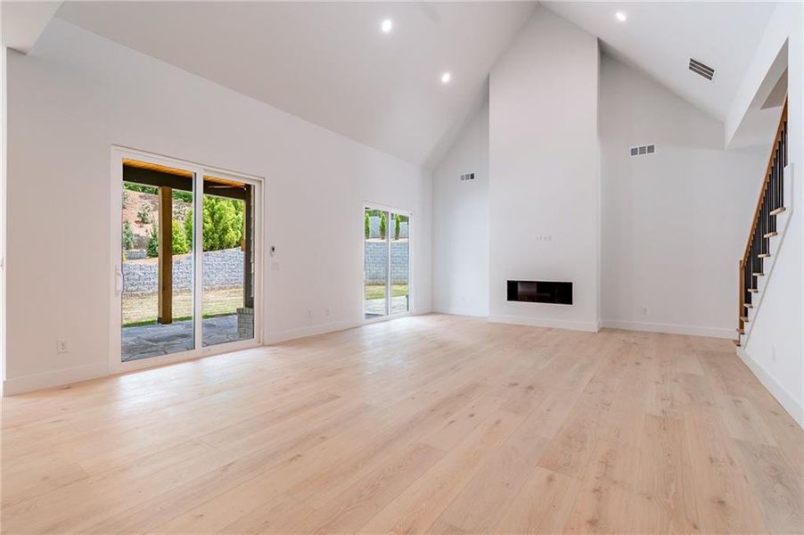 Spacious, unfurnished interior of a new home in , Gainesville (Image 54).