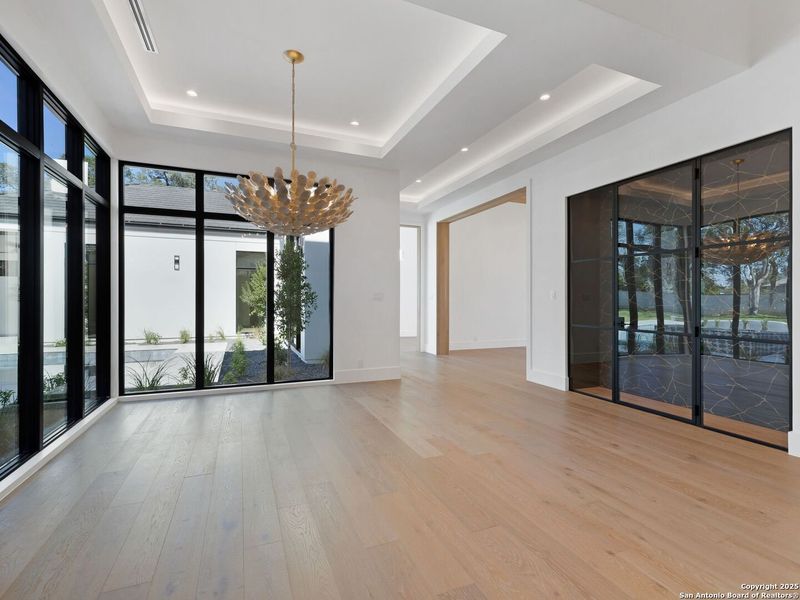 Spacious, unfurnished interior of a new home in , San Antonio (Image 39).