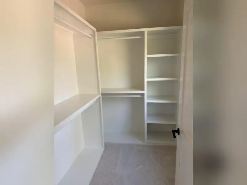 Image 47 of a home in .