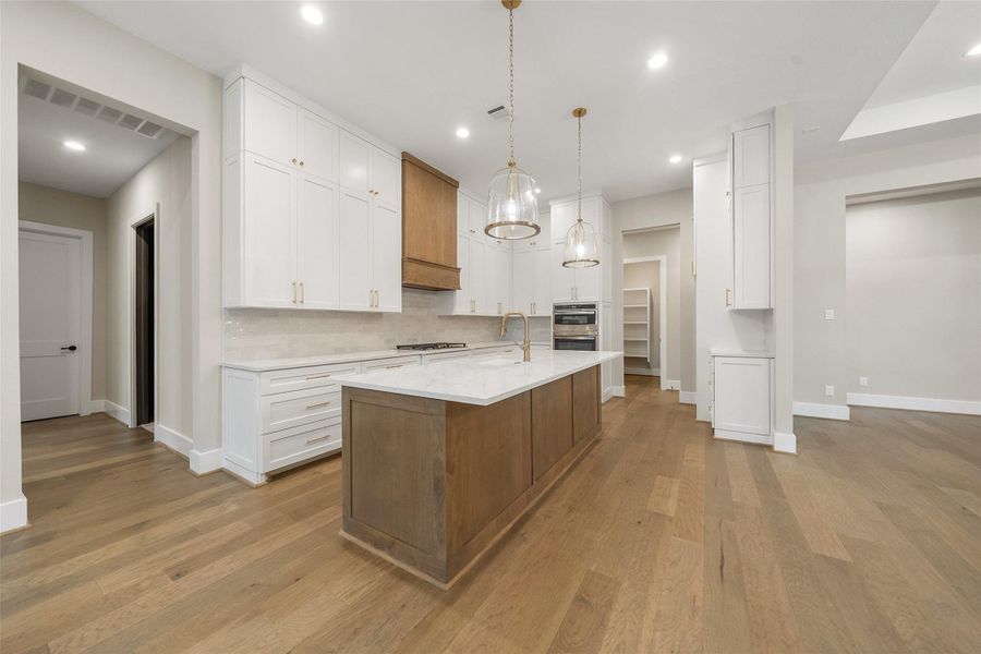 Furnished interior view inside a new home in , Plantersville (Image 9).