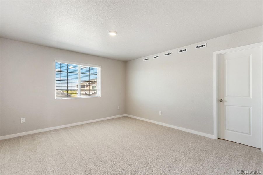 Spacious, unfurnished interior of a new home in Bennett Ranch, Bennett (Image 8).