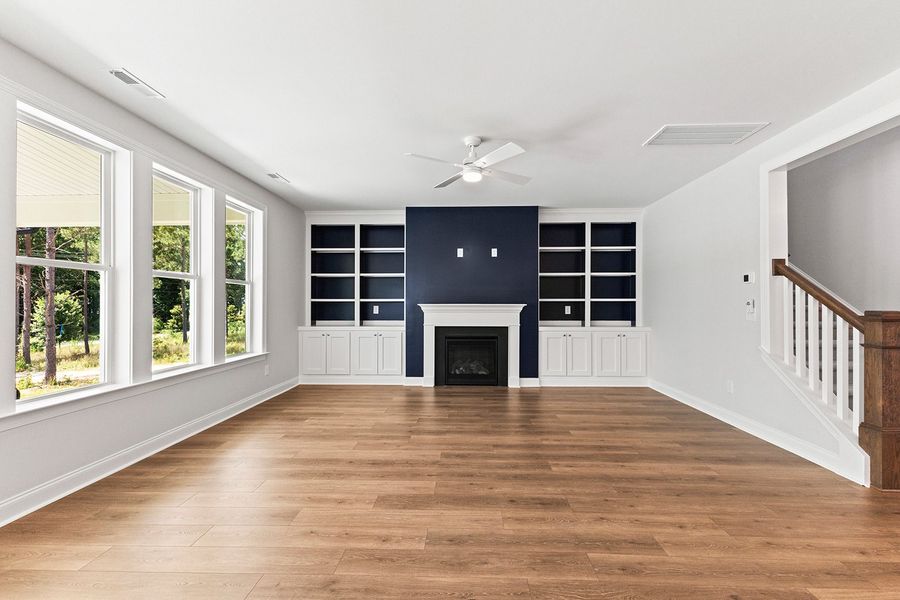 Representative unfurnished interior of a home built from the The Hampton by RobuckHomes in Stonewall, Hillsborough (Image 128).