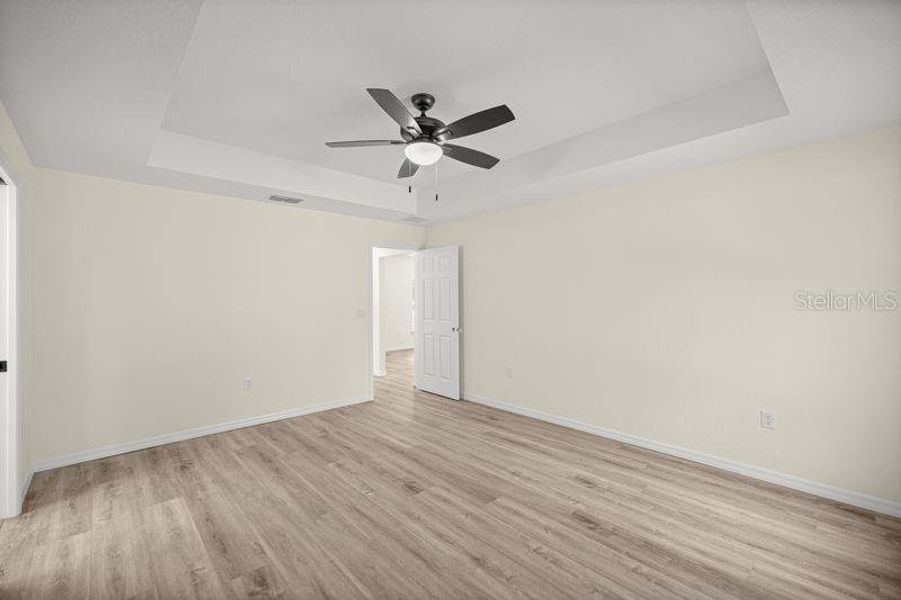 Spacious, unfurnished interior of a new home in , Ocklawaha (Image 19).