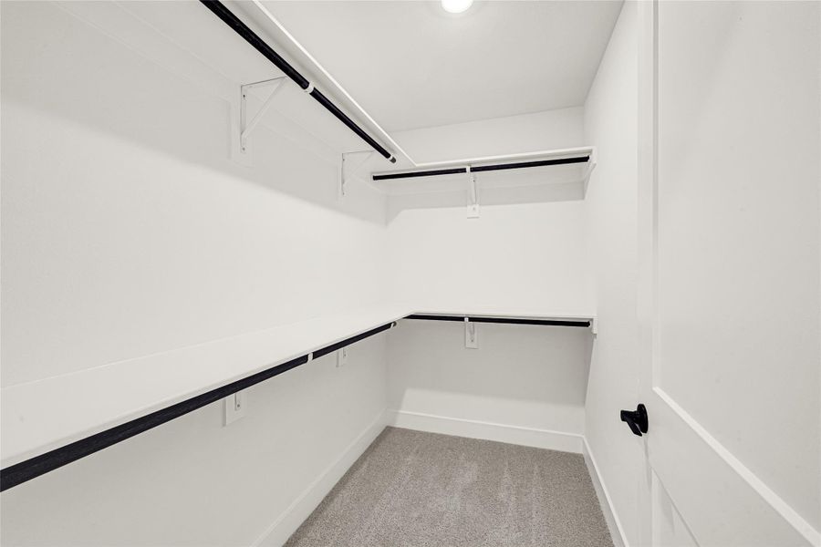 Spacious, unfurnished interior of a new home in Stonebrooke, Conroe (Image 21).