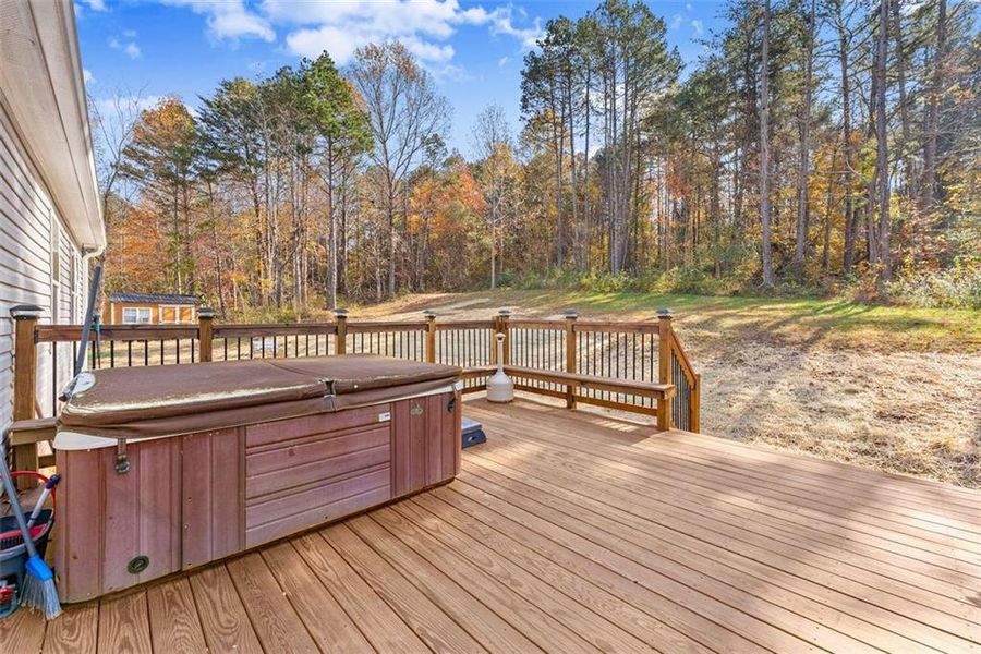 Exterior details and patio area of a home in , Alto (Image 21).