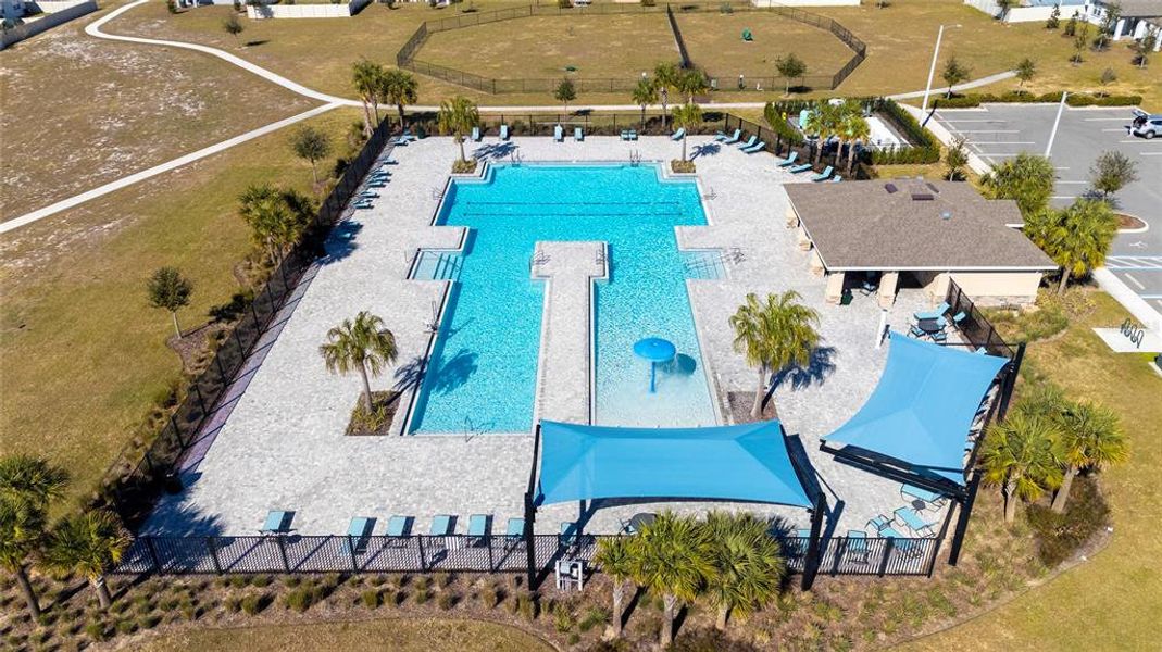 Community amenities in , Lake Alfred (Image 31).