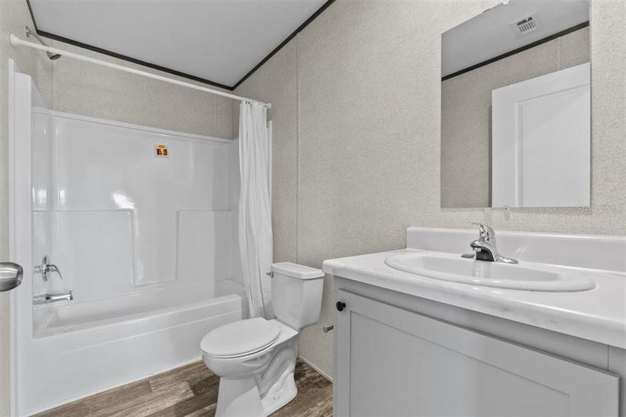 Furnished interior view inside a new home in , Crystal River (Image 5).