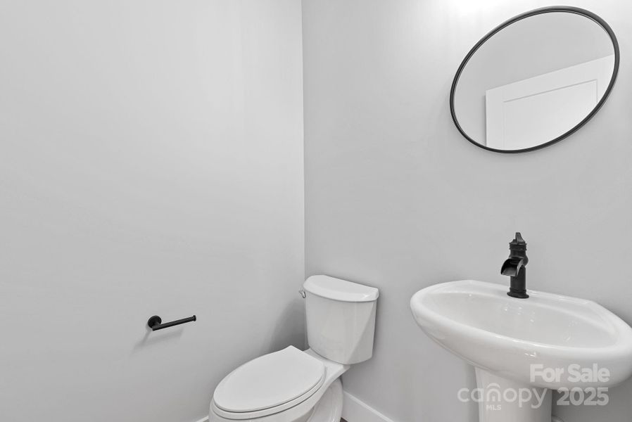 Image 36 of a home in .