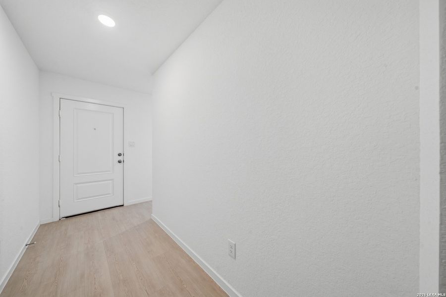 Spacious, unfurnished interior of a new home in Morgan Heights, San Antonio (Image 20).