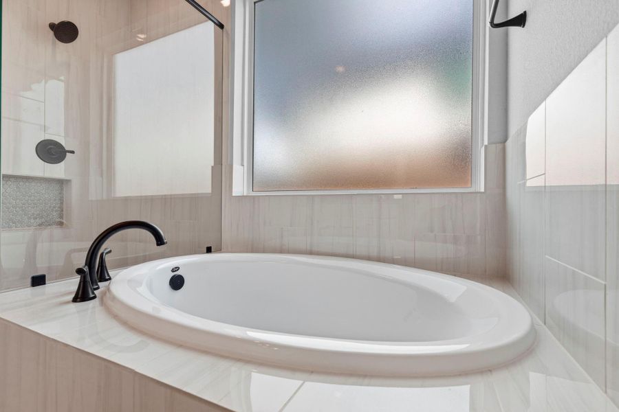 Close-up of interior finishes inside a home in Meridiana 40', 65', Iowa Colony (Image 9).