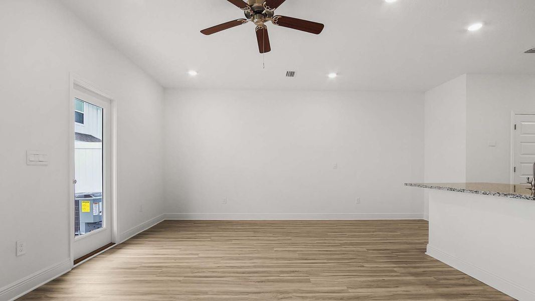 Spacious, unfurnished interior of a new home in Hawks Landing Townhomes, Santa Rosa Beach (Image 19).