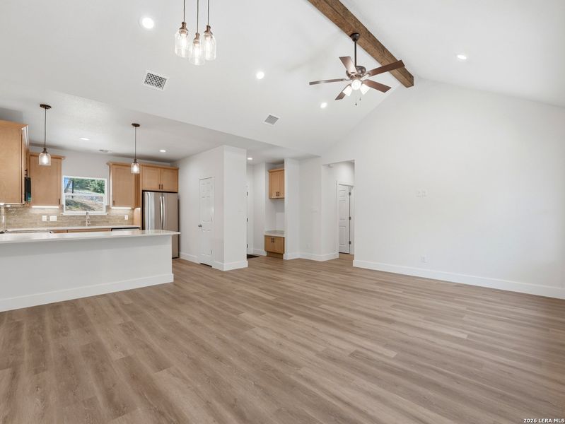 Spacious, unfurnished interior of a new home in , Kerrville (Image 41).