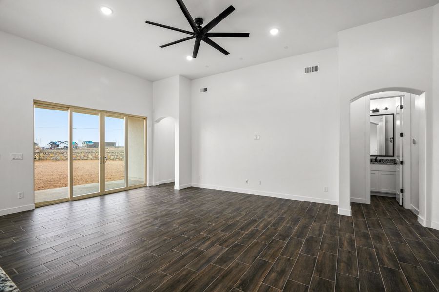 Representative unfurnished interior of a home built from the Scottsdale by LEH. Homes in Verdancia, El Paso (Image 29).
