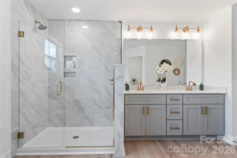 Furnished interior view inside a new home in , Harrisburg (Image 13).