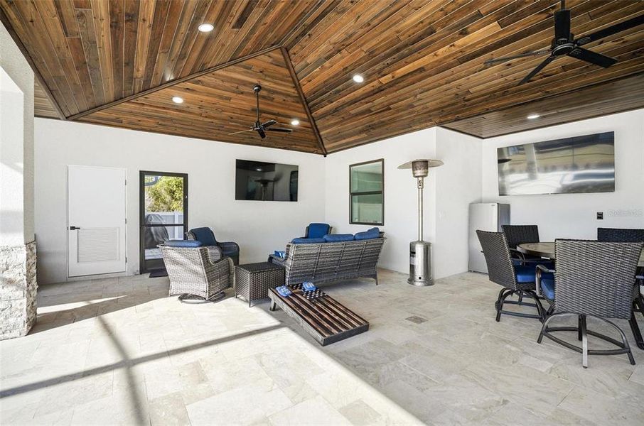 Image 86 of a home in .